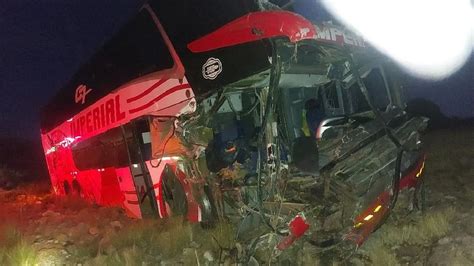 Junín Un Muerto Y Al Menos 30 Heridos Dejó Un Accidente De Tránsito En La Carretera Central