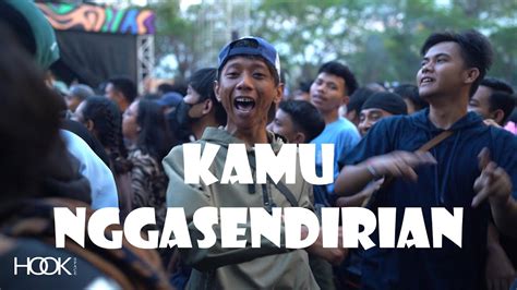 Tipe X Kamu Ngga Sendirian Live At Pesta Semalam Minggu Vol