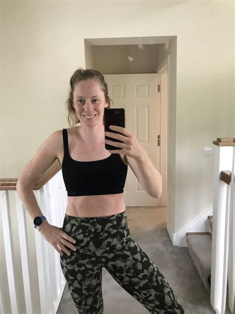 8 Hot Sexy Derval O Rourke Bikini Pics