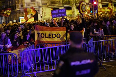 Novena Noche De Protestas Contra La Amnistía De Pedro Sánchez A Los