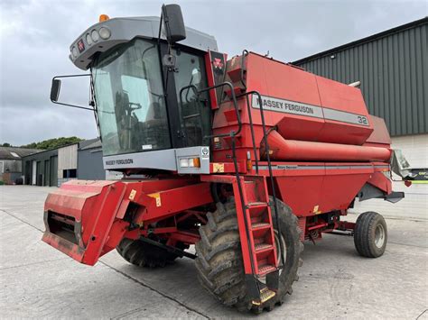 MASSEY FERGUSON 32 COMBINE GM Stephenson Ltd