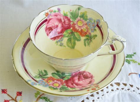 Paragon Tea Cup And Saucer Double Warrant Rose Paragon Rose Bouquet