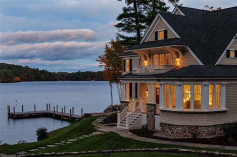 Dreamy lake house in New Hampshire nestled on the water's edge