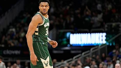 Hamstring Issues Ailing Giannis Antetokounmpo Cast Doubt Over His