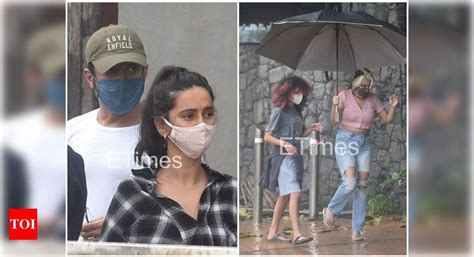 Farhan Akhtar Steps Out With His Daughters Shakya And Akira Girlfriend