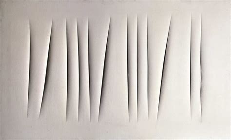 Concepto Espacial de Lucio Fontana Espera Una Inmersión en lo Infinito