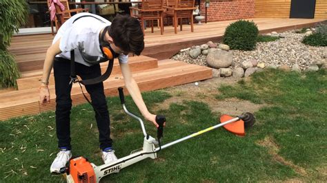 Stihl fs350 - YouTube