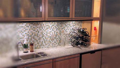 Профиль для соединения стеновой панели и столешницы - 80 фото