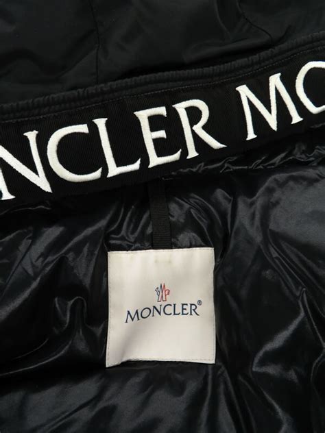 【moncler】モンクレール『montcla ダウンジャケット Size0』e20914194385 C0300 2019 メンズ 1週間