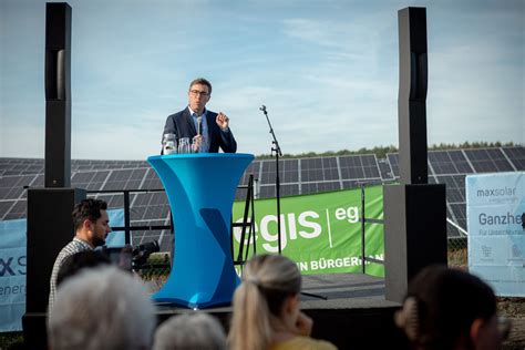 Neu In Betrieb Megawatt Solarpark In Bayern Egis Energie