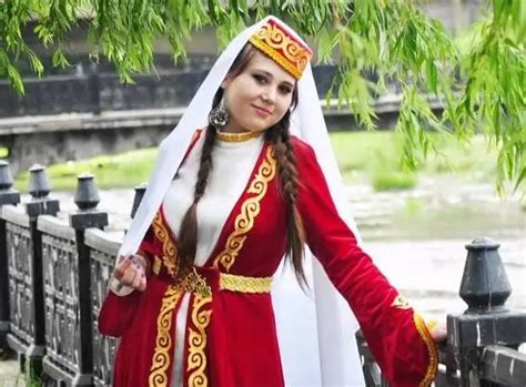 National Tatar Costume: General Information | Art 2024