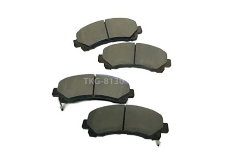 Front Brake Pad Set T Use For Isuzu Dmax D Max