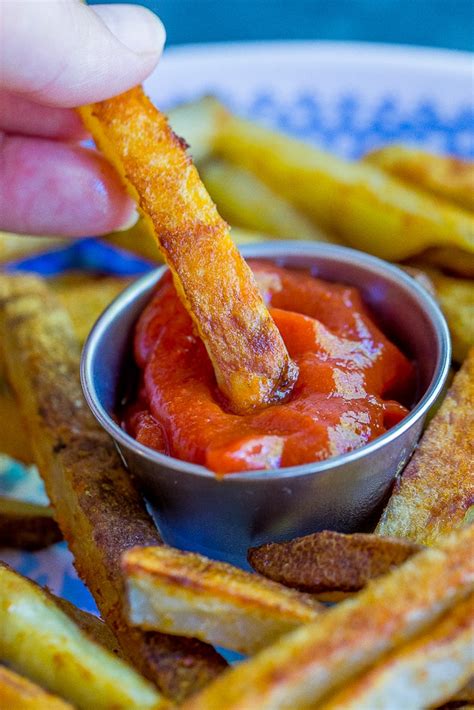 Crispy Baked Coconut Oil French Fries with Red Thai Curry Ketchup - She ...