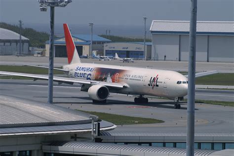 JAL B777 346 JA8945 SAMURAI BLUE 2006 OKA ROAH Flickr