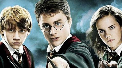 Harry Potter A 20 Anni Dalluscita Del Primo Film La Saga Completa Su Prime Video