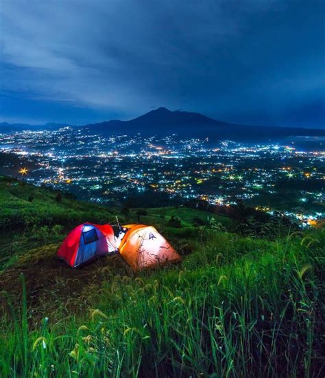 12 Rekomendasi Wisata Alam Bogor dengan Suasana Sejuk dan Pemandangan ...