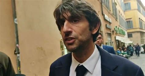 Manganellate A Pisa Per Donzelli Le Bodycam Sulle Divise Degli Agenti