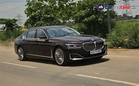 2019 BMW 7 Series Hybrid First Drive Review - CarandBike