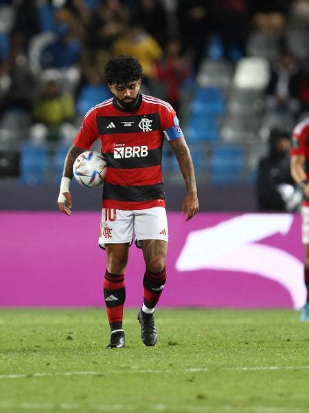 Vexame mundial do Flamengo de Vítor Genro Preocupado Pereira