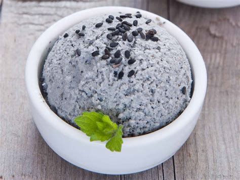 Black Sesame Ice Cream Saga