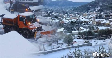 Meteo Torna La Neve Su Alpi E Appennino Anche A Bassa Quota Accumuli