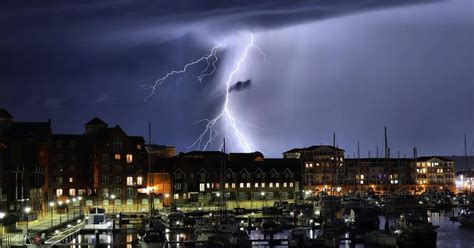 met office issues   thunderstorm weather warnings  bristol