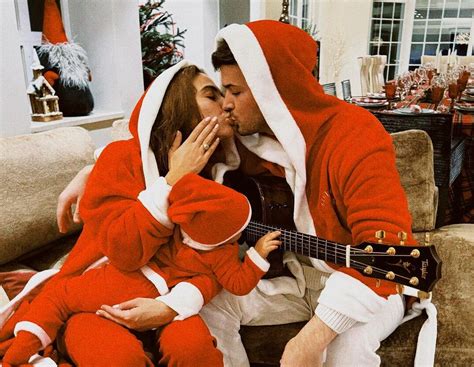 David Carreira E Carolina Carvalho Rendidos Ao Primeiro Natal Do Filho