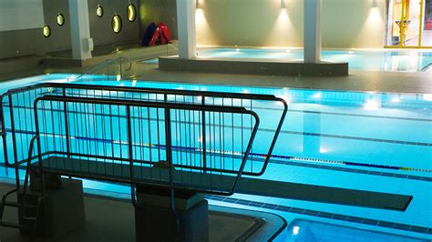 Lighting Guide for Swimming Pools - Lighting Equipment Sales