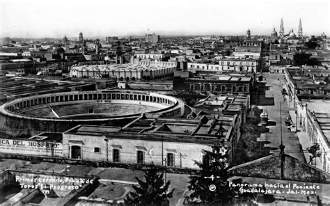 Vista panorámica y Plaza de Toros El progreso Guadalajara Jalisco