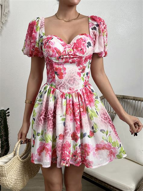 Shein Vcay Vestido Con Estampado Floral Escote Corazón De Manga Farol