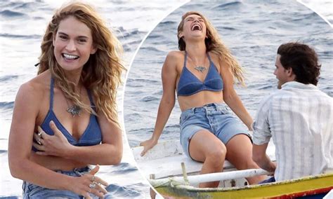 8 Hot Sexy Jessica Keenan Wynn Bikini Pics