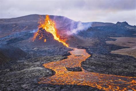 10 vulcões ativos no mundo nomes onde ficam e fotos