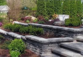 Use Retaining Walls on a Hillside Landscape | Landscape Planning-GG