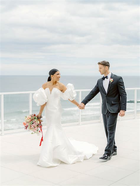 Magdalena Studios Modern Coastal Nuptials At Wave Resort