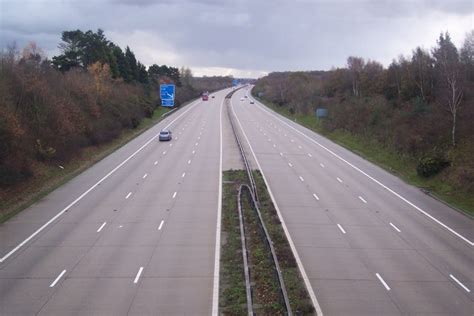 M20 Motorway Towards Ashford © David Anstiss Cc By Sa20 Geograph