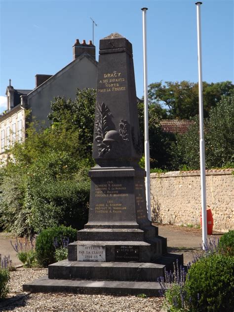 89 Dracy Monument aux morts de Dracy 89 Yonne Jean François