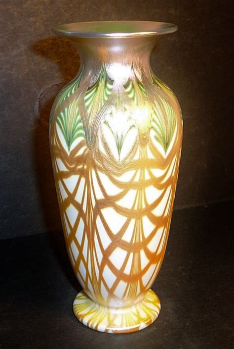 Fine And Early Quezal Decorated Vase C 1910 Collectors Weekly