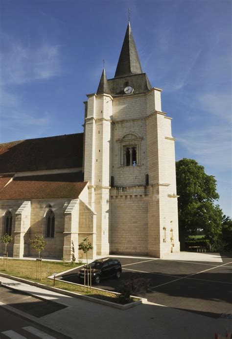 Exposition Visite Libre de L église Saint symphorien à Suilly la Tour