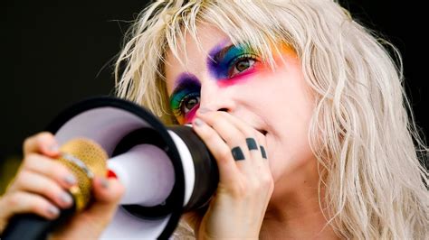 Hayley Williams Makeup Tutorial Getting The Rainbow Eye From Bonnaroo