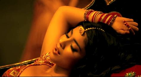 Naked Shriya Saran In Zila Ghaziabad