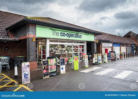 合作商店 编辑类图片 图片 包括有 团结 食物 存储 界面 王国 小屋 英国 乘员组 有效 64787845