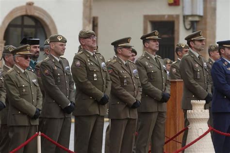 El Teniente Coronel N Ez Asume El Mando Del Regimiento De Ingenieros