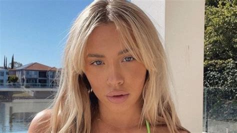 Tammy Hembrow Flaunts Body In Tiny Crochet Bikini Photos The