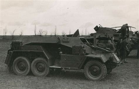 Schwerer Gel Ndeg Ngiger Gepanzerter Personenkraftwagen Sd Kfz