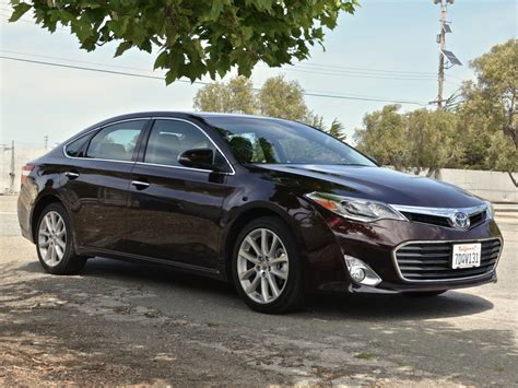 Toyota Avalon improves its looks and luxe (pictures) - CNET