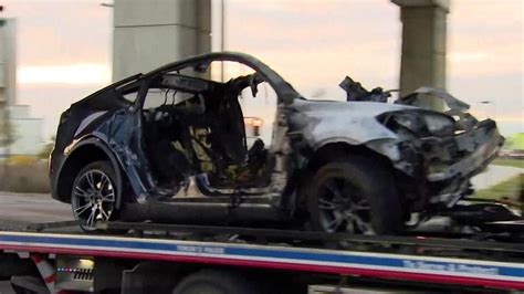 Four Dead Woman Seriously Injured In Fiery Tesla Crash In Toronto