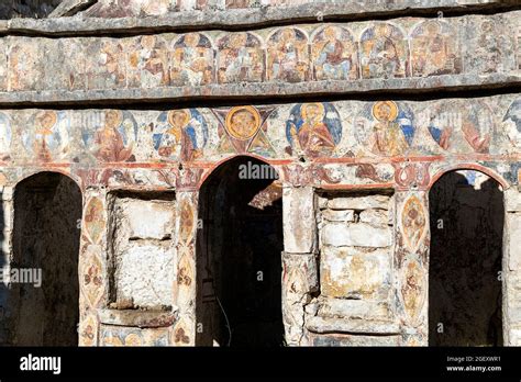 Pinturas Murales En La Antigua Iglesia En Ruinas Kisha E Sh N Kollit