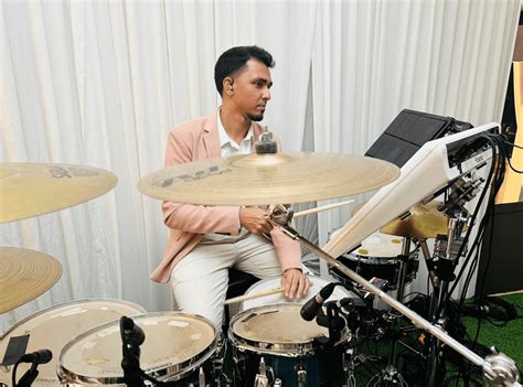 Unlock Your Musical Potential: Choosing the Best Music School - Frolic