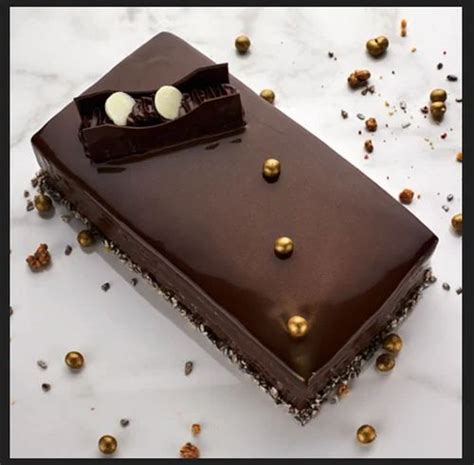 Belgium Chocolate Truffle Eggless Cake At Rs Piece