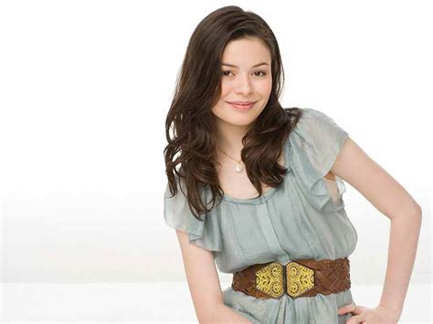 Miranda Cosgrove Wiki Age Boyfriend Net Worth Facts And More